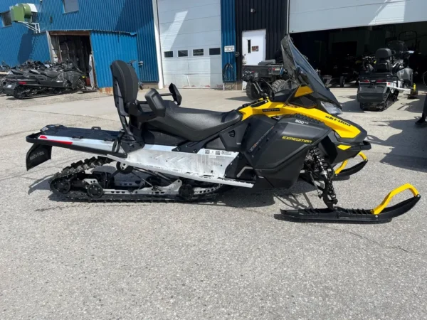Ski Doo Expedition for Sale - Image 2